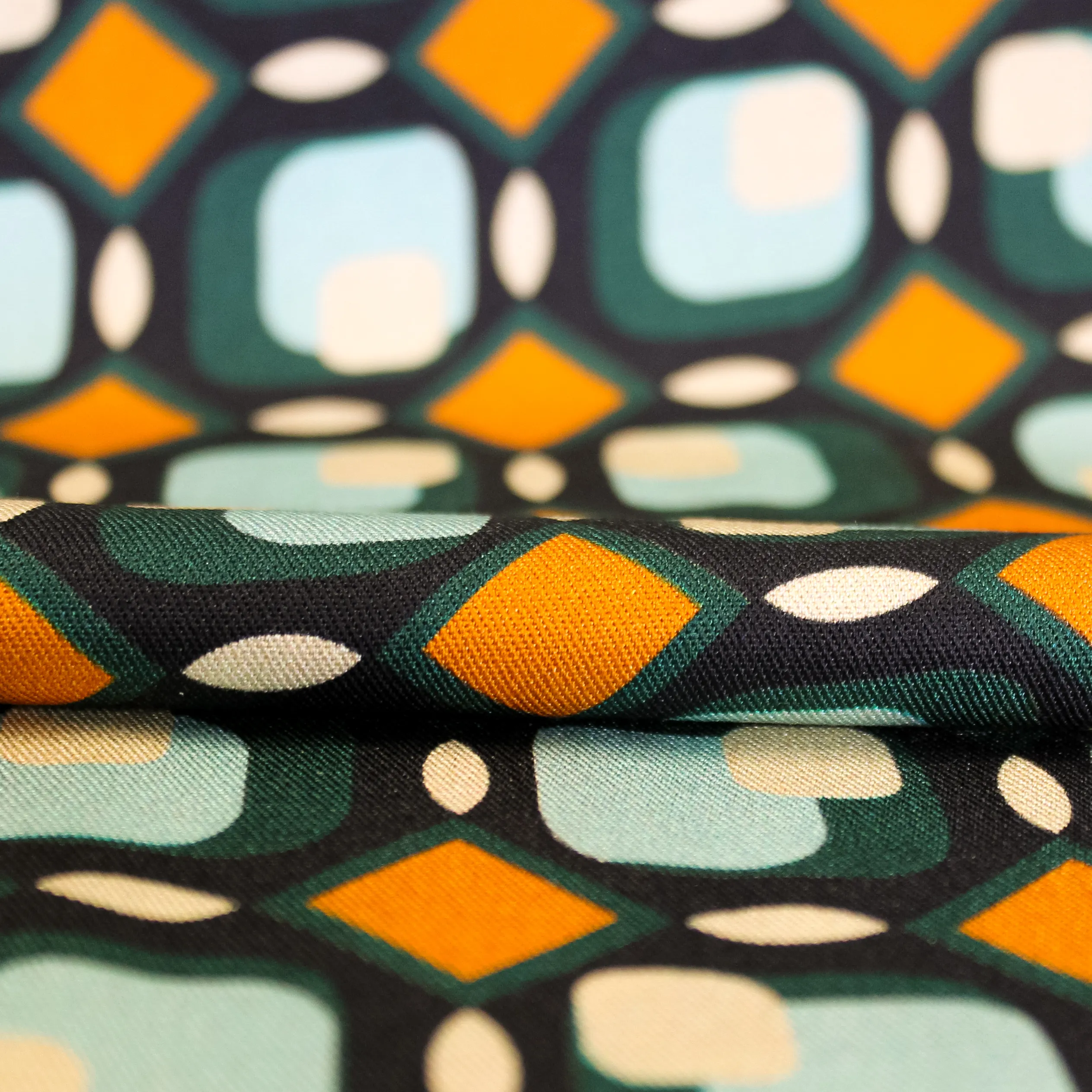 Viscose blauw/oker met motief